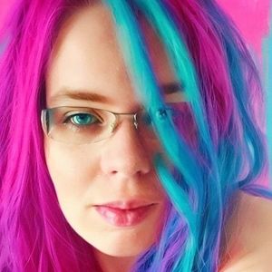 Meet your Posher, Annie